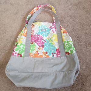 Thirty one medium duffle bag